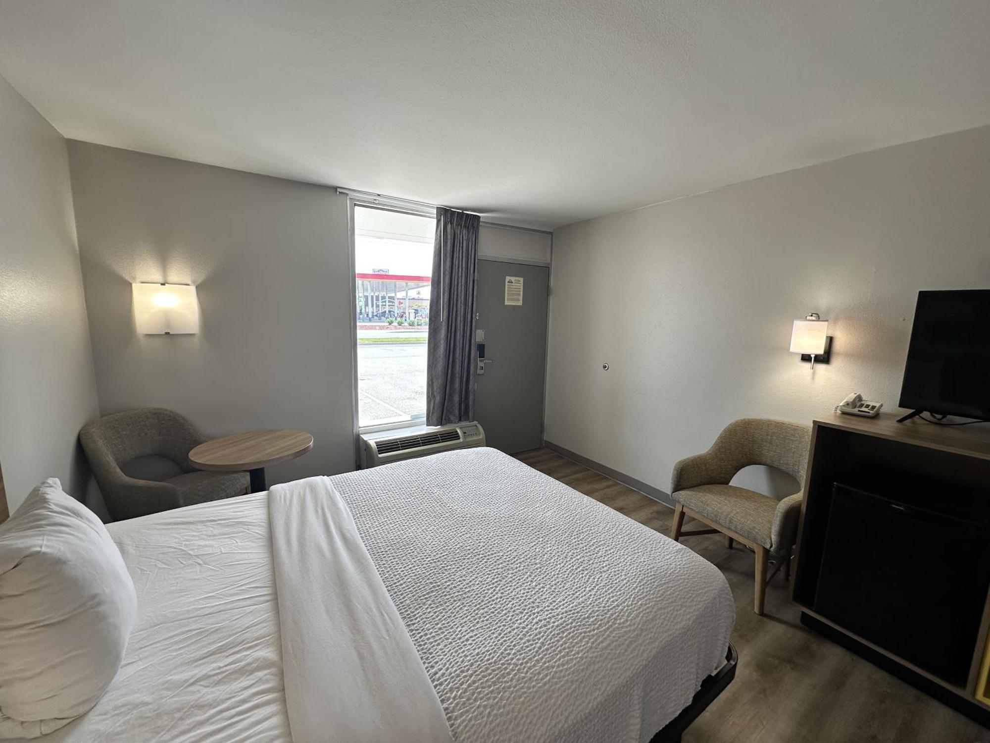 Days Inn By Wyndham Adel I-75 Extérieur photo
